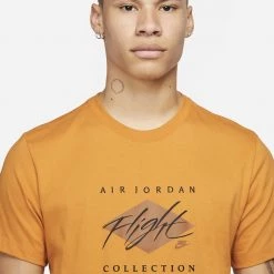 Jordan Flight Essentials Aνδρικό T-Shirt LIGHT CURRY/BLACK/DESERT BRONZE -Lifestyle Ρούχα Εκπτώσεις jordan m j flt ess hbr ss crew 10