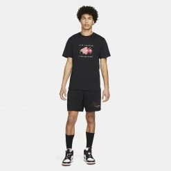 Jordan Flight Essentials Aνδρικό T-Shirt BLACK/WHITE/GYM RED -Lifestyle Ρούχα Εκπτώσεις jordan m j flt ess hbr ss crew 26