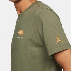 Jordan Flight Essentials Ανδρικό T-Shirt MEDIUM OLIVE/LIGHT CURRY/LIGHT CURRY -Lifestyle Ρούχα Εκπτώσεις jordan m j flt ess jdn air gfx crew 3