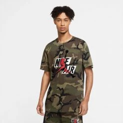Jordan Jumpman Classics Ανδρική Κοντομάνικη Μπλούζα MEDIUM OLIVE/CAMO PRINT/GYM RED