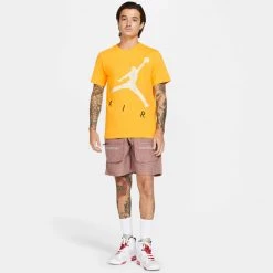 Jordan Jumpman Air HBR Ανδρικό T-shirt UNIVERSITY GOLD/BEACH -Lifestyle Ρούχα Εκπτώσεις jordan m j jumpman air hbr ss crew 3