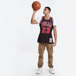 Mitchell & Ness Michael Jordan Chicago Bulls Authentic Alternate 1996-97 Ανδρικό Jersey BLACK STRIPES 9 Mitchell & Ness Michael Jordan Chicago Bulls Authentic Alternate 1996-97 Ανδρικό Jersey BLACK STRIPES -Lifestyle Ρούχα Εκπτώσεις mitchell ness authentic jersey 96 chicago bull 3