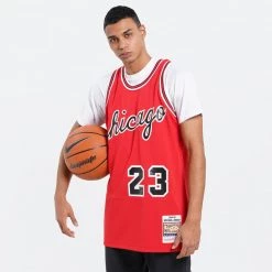 Mitchell & Ness Authentic Michael Jordan Chicago Bulls 1985-86 Jersey RED -Lifestyle Ρούχα Εκπτώσεις mitchell ness authentic jersey michael jordan 17