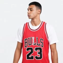 Mitchell & Ness Authentic Michael Jordan Chicago Bulls 1985-86 Jersey RED -Lifestyle Ρούχα Εκπτώσεις mitchell ness authentic jersey michael jordan 18