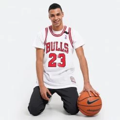 Mitchell & Ness Michael Jordan Chicago Bulls 1991-92 Authentic Φανέλα Μπάσκετ WHITE -Lifestyle Ρούχα Εκπτώσεις mitchell ness authentic jersy 91 chicago bulls 5