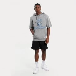 Mitchell & Ness ΝΒΑ North Carolina Tar Heels Ανδρικό T-Shirt με Κουκούλα GREY -Lifestyle Ρούχα Εκπτώσεις mitchell ness ncaa short sleeve fleece hood uni 5