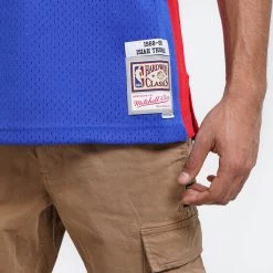 Mitchell & Ness Isaiah Thomas Detroit Pistons Swingman Men's Jersey Royal 10 Mitchell & Ness Isaiah Thomas Detroit Pistons Swingman Men's Jersey Royal -Lifestyle Ρούχα Εκπτώσεις mitchell ness swingman jersey isaih thomas 11 3