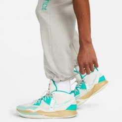 Nike Fleece Ανδρικό Παντελόνι Φόρμας COBBLESTONE/LIGHT MENTA/ORANGE TRANCE -Lifestyle Ρούχα Εκπτώσεις nike ki m nk fleece pant 12