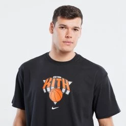 Nike Kith & Nike For New York Knicks Ανδρικό T-shirt Black 9 Nike Kith & Nike For New York Knicks Ανδρικό T-shirt Black -Lifestyle Ρούχα Εκπτώσεις nike m nk kith nyk logo ss tee 2