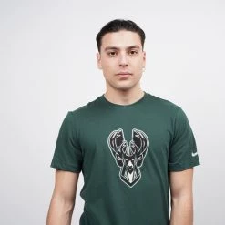 Nike NBA Milwaukee Bucks Ανδρικό T-Shirt FIR -Lifestyle Ρούχα Εκπτώσεις nike mil m dry tee es ernd lgo 2