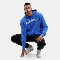 Nike NBA Milwaukee Bucks City Edition Fleece Ανδρική Μπλούζα με Κουκούλα GAME ROYAL -Lifestyle Ρούχα Εκπτώσεις nike mil m nk flc po ess ce 4